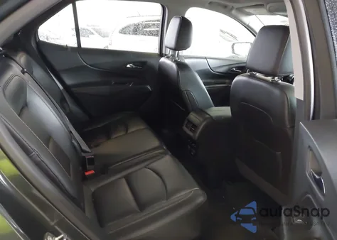 2018 Chevrolet Equinox Premier z USA, uszkodzony, nr VIN 2GNAXNEX2J6299543